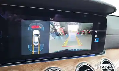 Mercedes-Benz E-Class 2021 2.0 Автомат в Москве № 308623, миниатюра 12