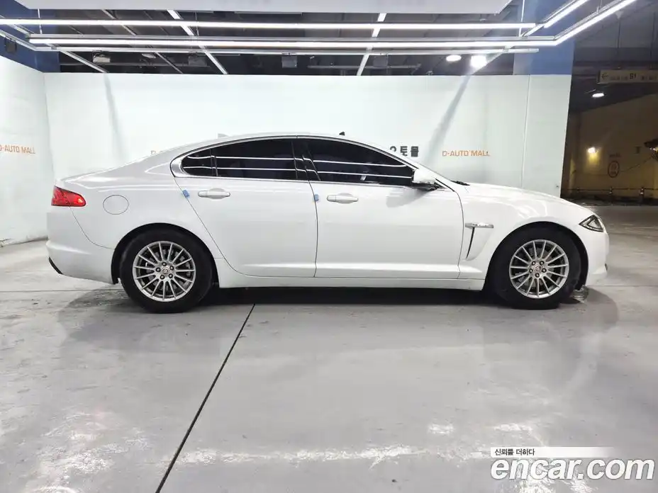 Jaguar XF 2015 2.2 Автомат в Москве № 309514, фото 4