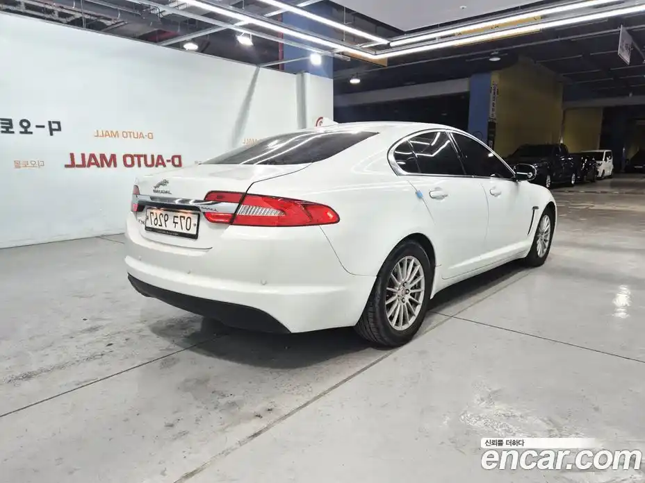 Jaguar XF 2015 2.2 Автомат в Москве № 309514, фото 7