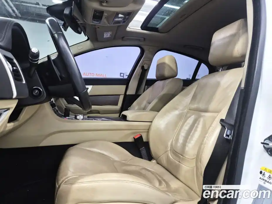 Jaguar XF 2015 2.2 Автомат в Москве № 309514, фото 10