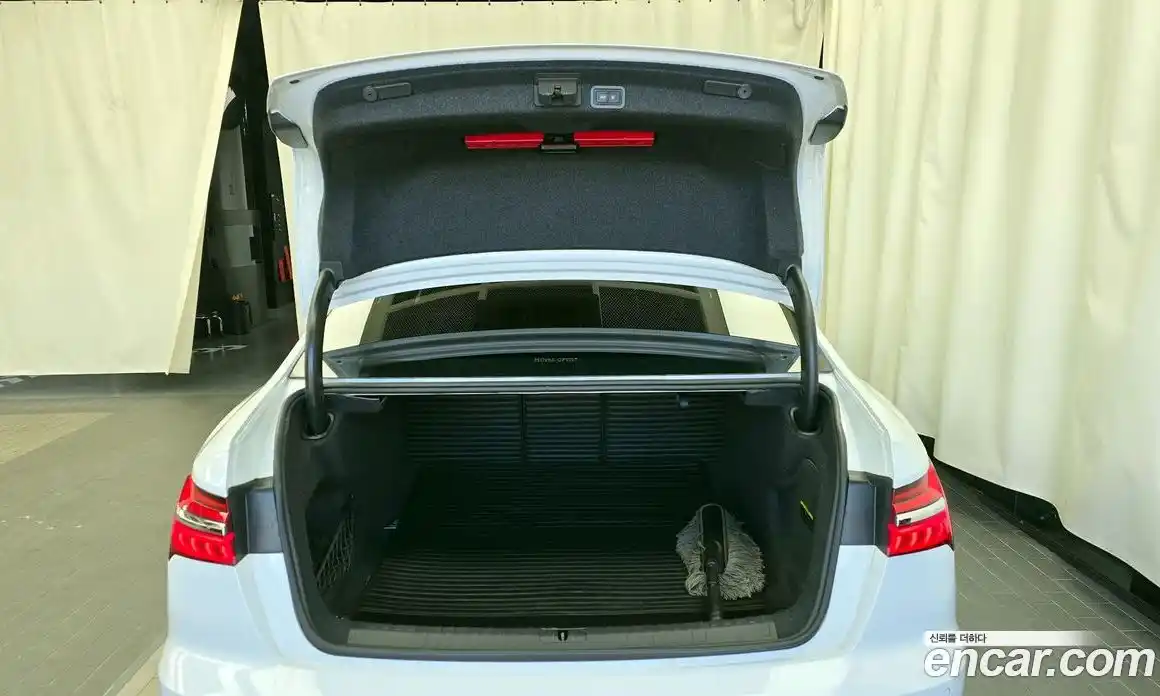 Audi A6 2021 2.0 Автомат в Москве № 311865, фото 3