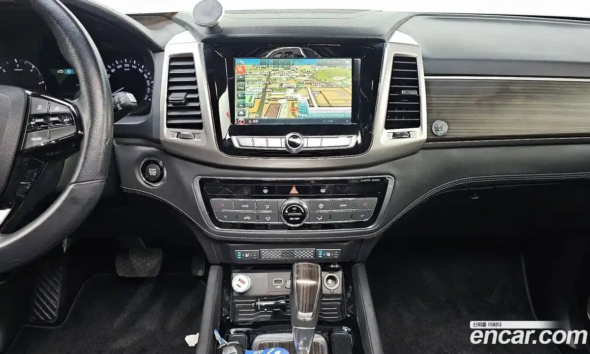 SsangYong Rexton 2018 2.2 Автомат в Москве № 32034, фото 16