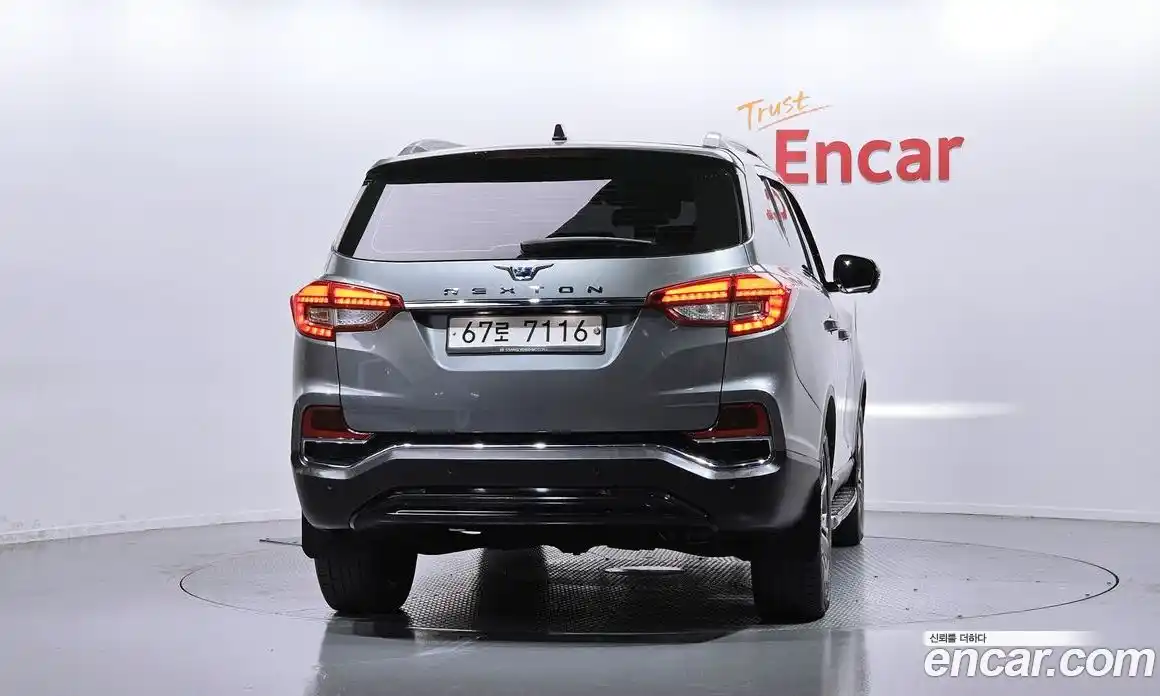 SsangYong Rexton 2018 2.2 Автомат в Москве № 32034, фото 4