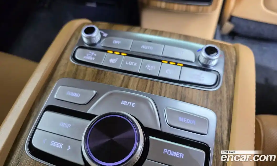 Kia K9 2022 3.8 Автомат в Москве № 321941, фото 17