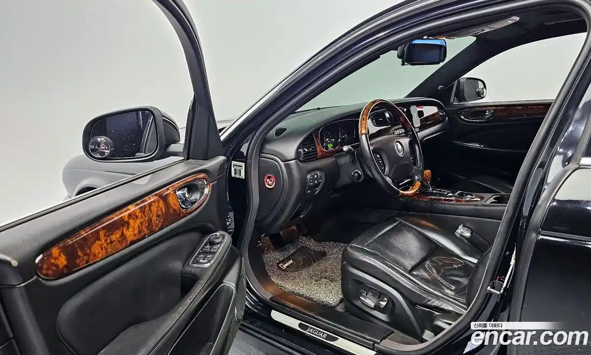 Jaguar XJ 2008 2.7 Автомат в Москве № 331544, фото 16