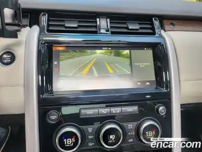 Land Rover Discovery 2017 2.0 Автомат в Москве № 333918, миниатюра 12