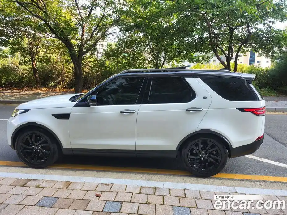 Land Rover Discovery 2017 2.0 Автомат в Москве № 333918, фото 17