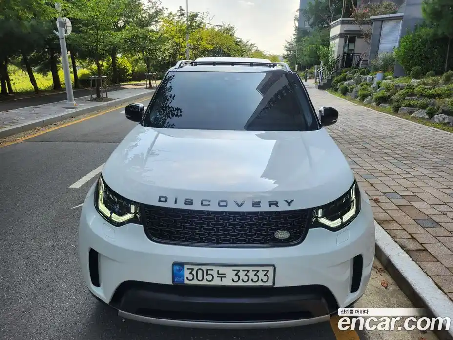 Land Rover Discovery 2017 2.0 Автомат в Москве № 333918, фото 3