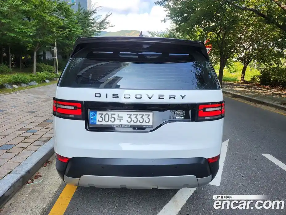 Land Rover Discovery 2017 2.0 Автомат в Москве № 333918, фото 4