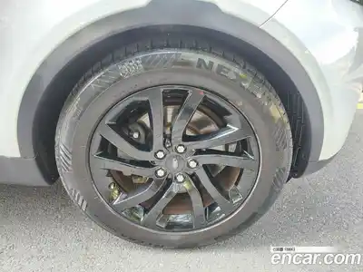 Land Rover Discovery 2017 2.0 Автомат в Москве № 333918, миниатюра 5