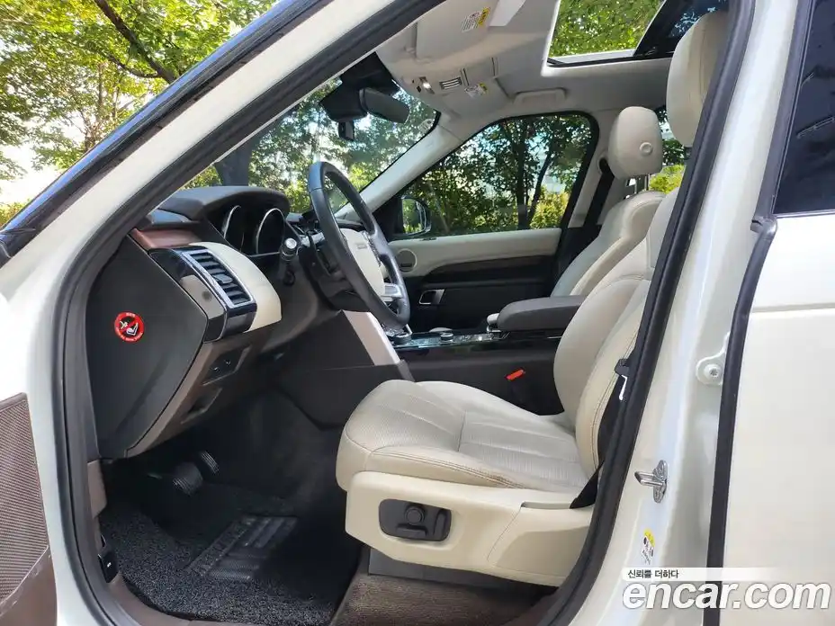 Land Rover Discovery 2017 2.0 Автомат в Москве № 333918, фото 10