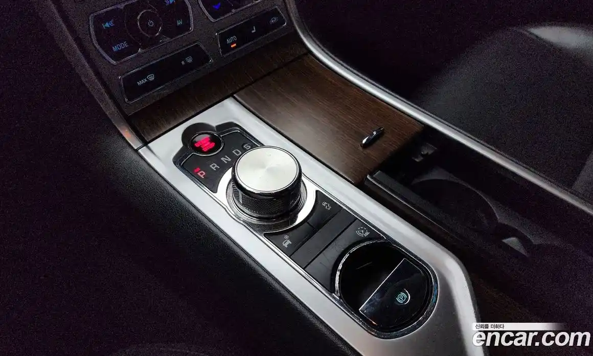 Jaguar XF 2015 2.2 Автомат в Москве № 335775, фото 5