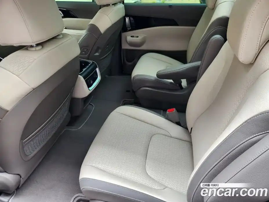 Kia Canival 2025 1.6 Автомат в Москве № 336703, фото 11