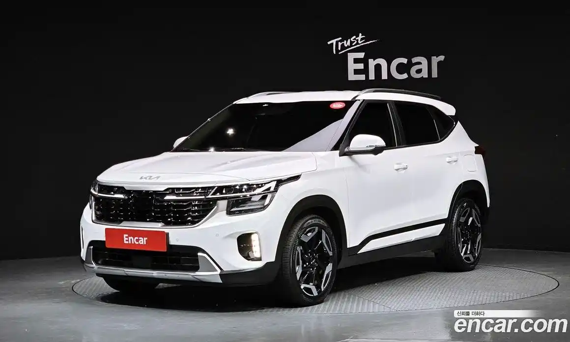 Kia Seltos 2023 1.6 Автомат в Москве № 337782, фото 18