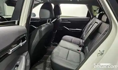 Kia Seltos 2023 1.6 Автомат в Москве № 337782, миниатюра 5