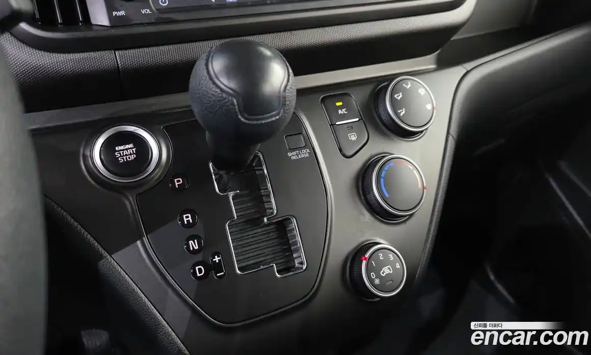 Kia Ray 2024 1.0 Автомат в Москве № 359092, фото 9