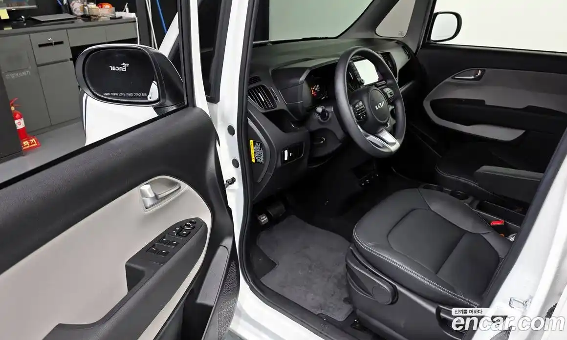 Kia Ray 2024 1.0 Автомат в Москве № 359092, фото 10