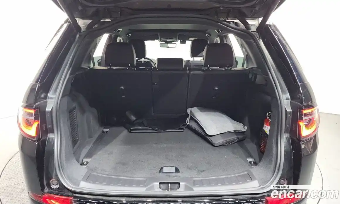 Land Rover Discovery Sport 2025 2.0 Автомат в Москве № 374720, фото 20