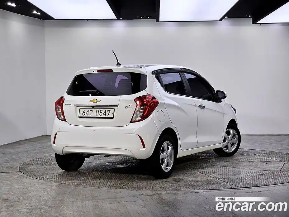 Chevrolet Spark 2017 1.0 Автомат в Москве № 37769, фото 4