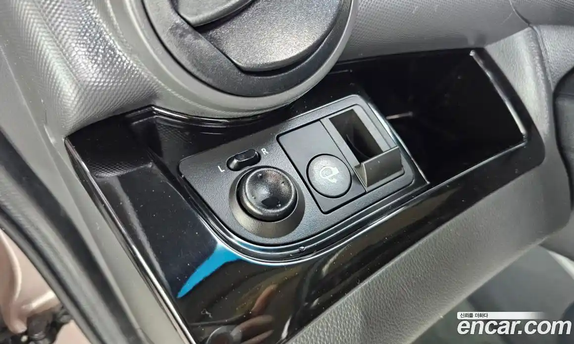 Chevrolet Spark 2012 1.0 Автомат в Москве № 39815, фото 17