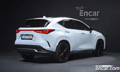 Lexus NX 2023 2.5 Автомат в Москве № 398296, миниатюра 2