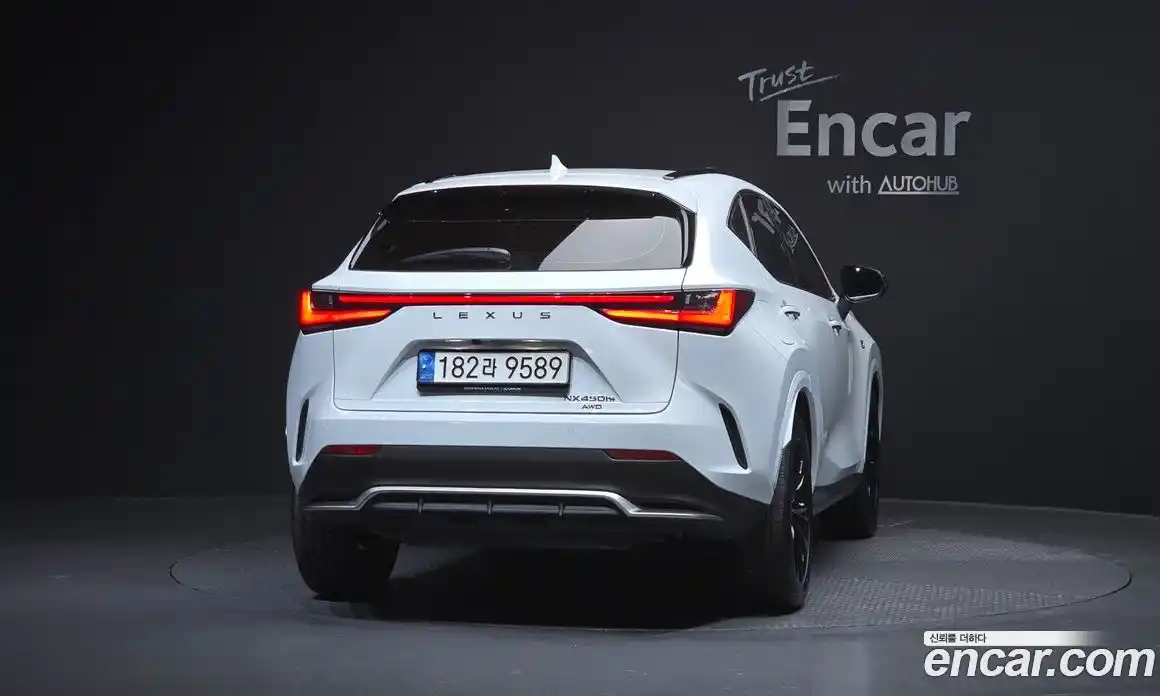 Lexus NX 2023 2.5 Автомат в Москве № 398296, фото 4