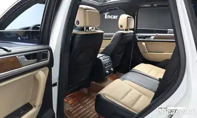 Volkswagen Touareg 2016 3.0 Автомат в Москве № 400967, миниатюра 12