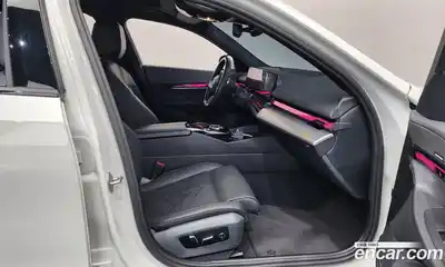 BMW 5-Series 2025 2.0 Автомат в Москве № 402919, миниатюра 11