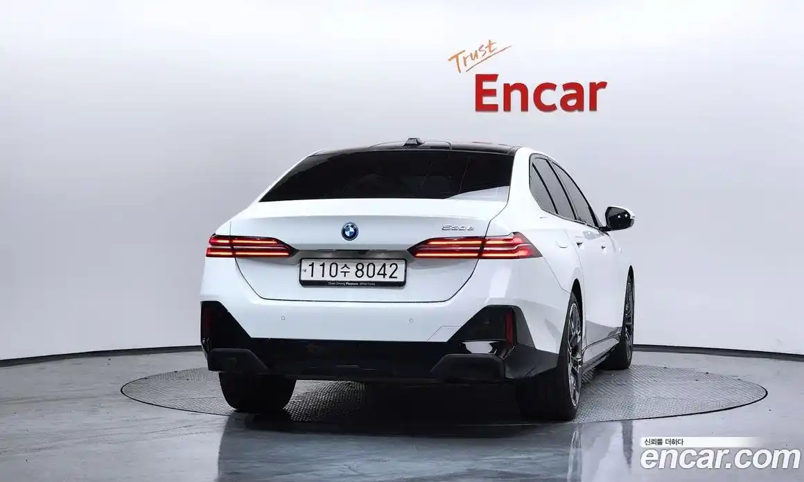 BMW 5-Series 2025 2.0 Автомат в Москве № 402919, фото 4