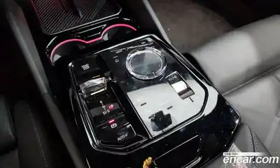 BMW 5-Series 2025 2.0 Автомат в Москве № 402919, миниатюра 9