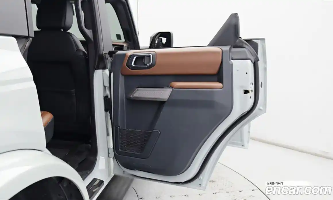 Ford Bronco 2023 2.7 Автомат в Москве № 403443, фото 11