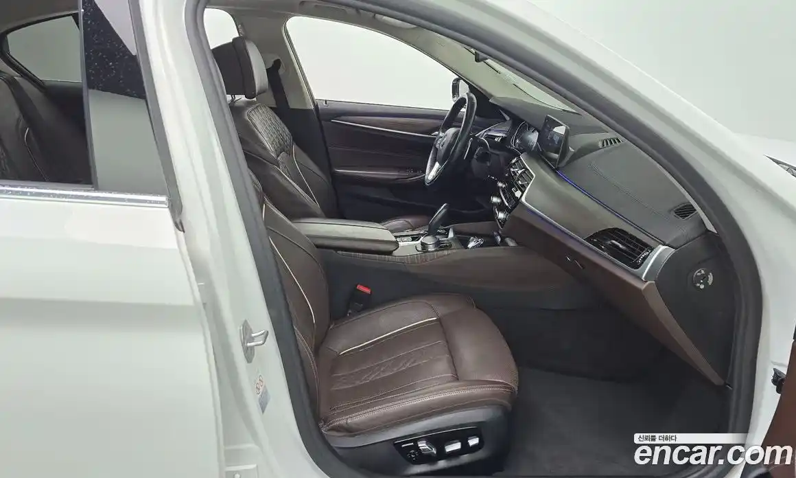 BMW 5-Series 2018 2.0 Автомат в Москве № 408653, фото 11