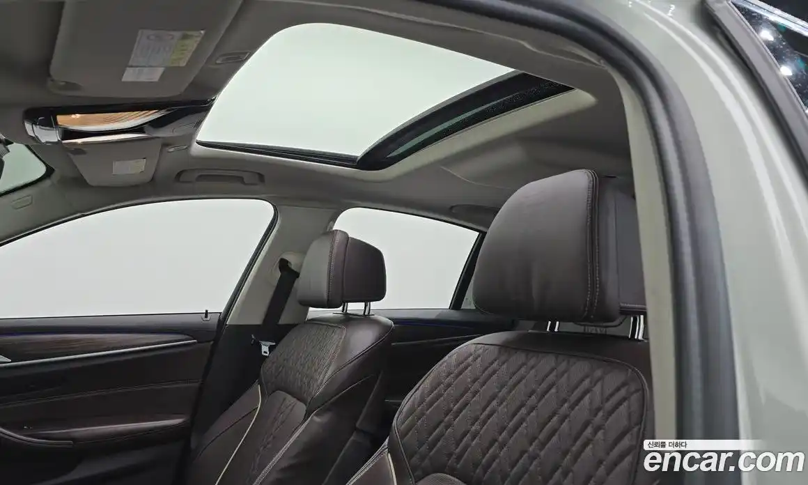 BMW 5-Series 2018 2.0 Автомат в Москве № 408653, фото 19