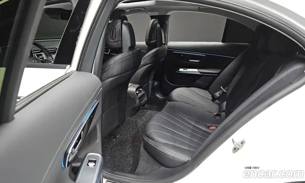 Mercedes-Benz E-Class 2024 2.0 Автомат в Москве № 409915, фото 11