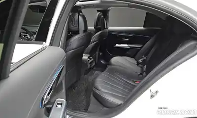 Mercedes-Benz E-Class 2024 2.0 Автомат в Москве № 409915, миниатюра 11