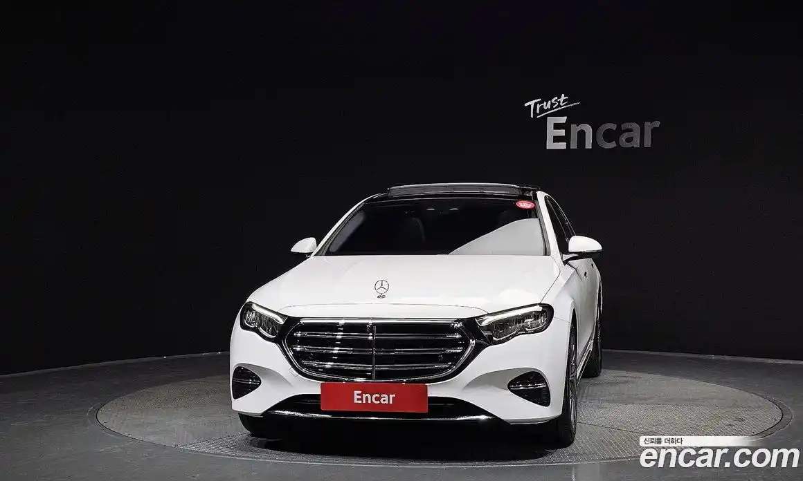 Mercedes-Benz E-Class 2024 2.0 Автомат в Москве № 409915, фото 3