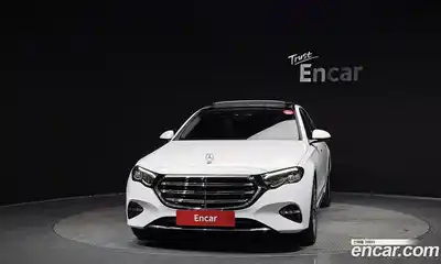 Mercedes-Benz E-Class 2024 2.0 Автомат в Москве № 409915, миниатюра 3