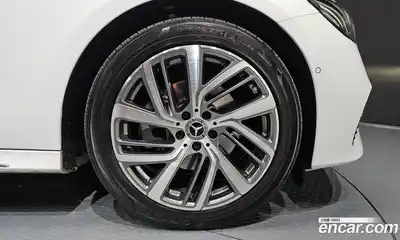 Mercedes-Benz E-Class 2024 2.0 Автомат в Москве № 409915, миниатюра 5