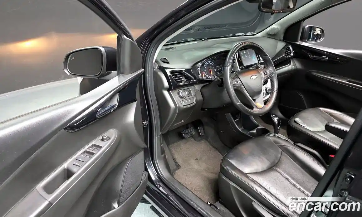 Chevrolet Spark 2016 1.0 Автомат в Москве № 411984, фото 11