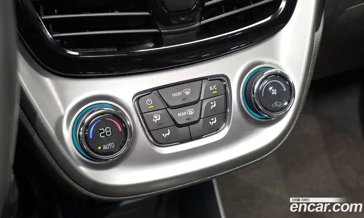 Chevrolet Spark 2016 1.0 Автомат в Москве № 411984, фото 18