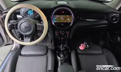 Mini Cooper 2022 1.5 Автомат в Москве № 416908, миниатюра 7