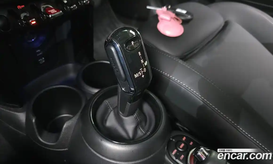 Mini Cooper 2022 1.5 Автомат в Москве № 416908, фото 9