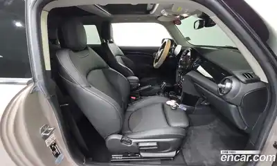 Mini Cooper 2022 1.5 Автомат в Москве № 416908, миниатюра 10