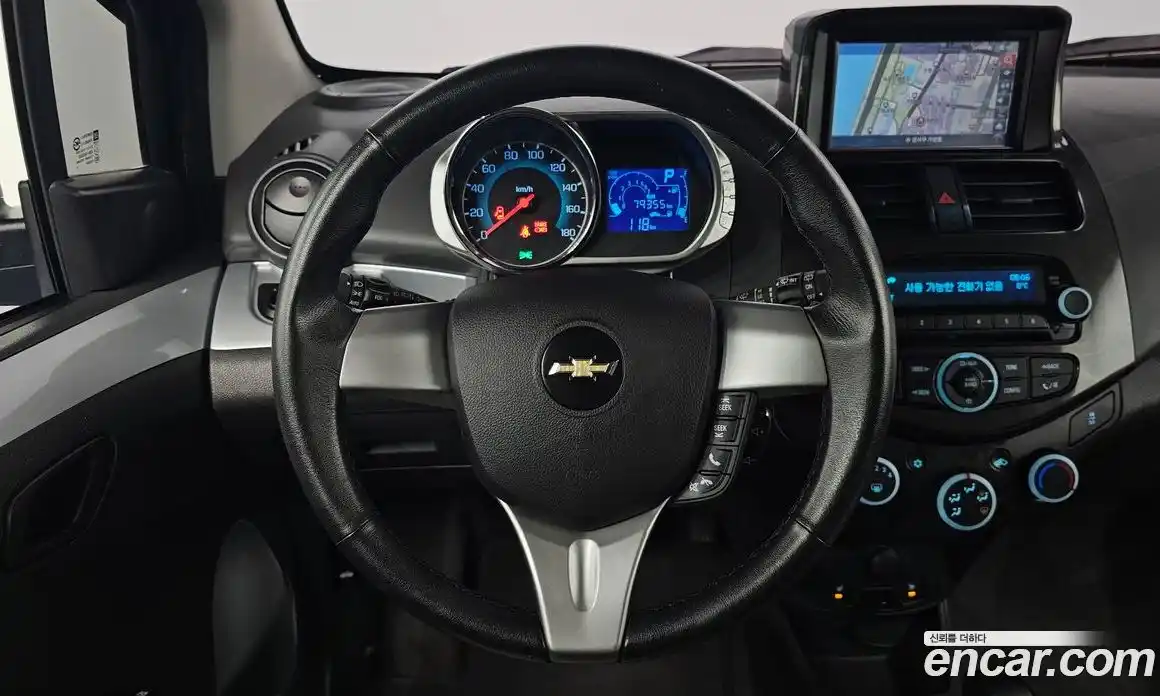 Chevrolet Spark 2014 1.0 Автомат в Москве № 422460, фото 13