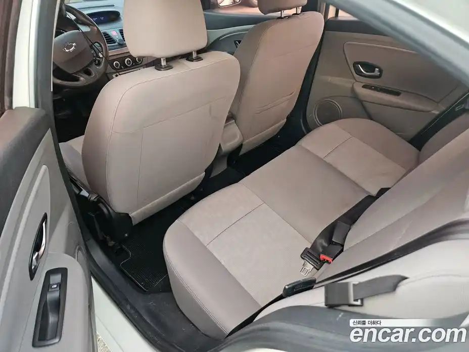 Renault SM3 2010 1.6 Автомат в Москве № 424314, фото 5