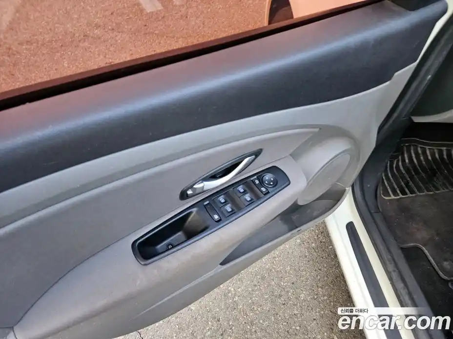 Renault SM3 2010 1.6 Автомат в Москве № 424314, фото 7