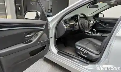 BMW 5-Series 2014 2.0 Автомат в Москве № 426030, миниатюра 11
