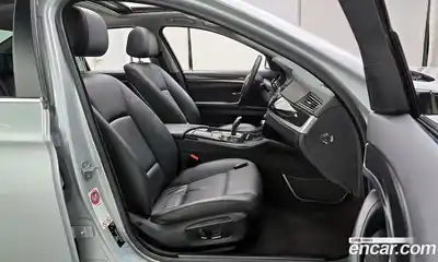 BMW 5-Series 2014 2.0 Автомат в Москве № 426030, миниатюра 10