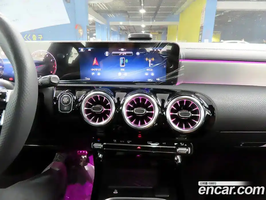 Mercedes-Benz CLA-Class 2025 2.0 Автомат в Москве № 426713, фото 13