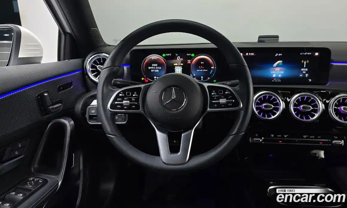 Mercedes-Benz A-Class 2021 2.0 Автомат в Москве № 427124, фото 13